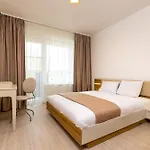 شقة Magnolia Gardens -1bd With Balcony & Parking By Flat Mаnager *
