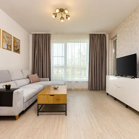Magnolia Gardens -1bd With Balcony & Parking Apartamento *